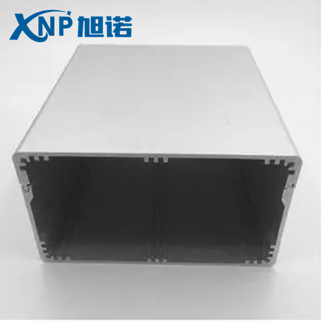 草莓社区网址的新地址金屬外殼.png
